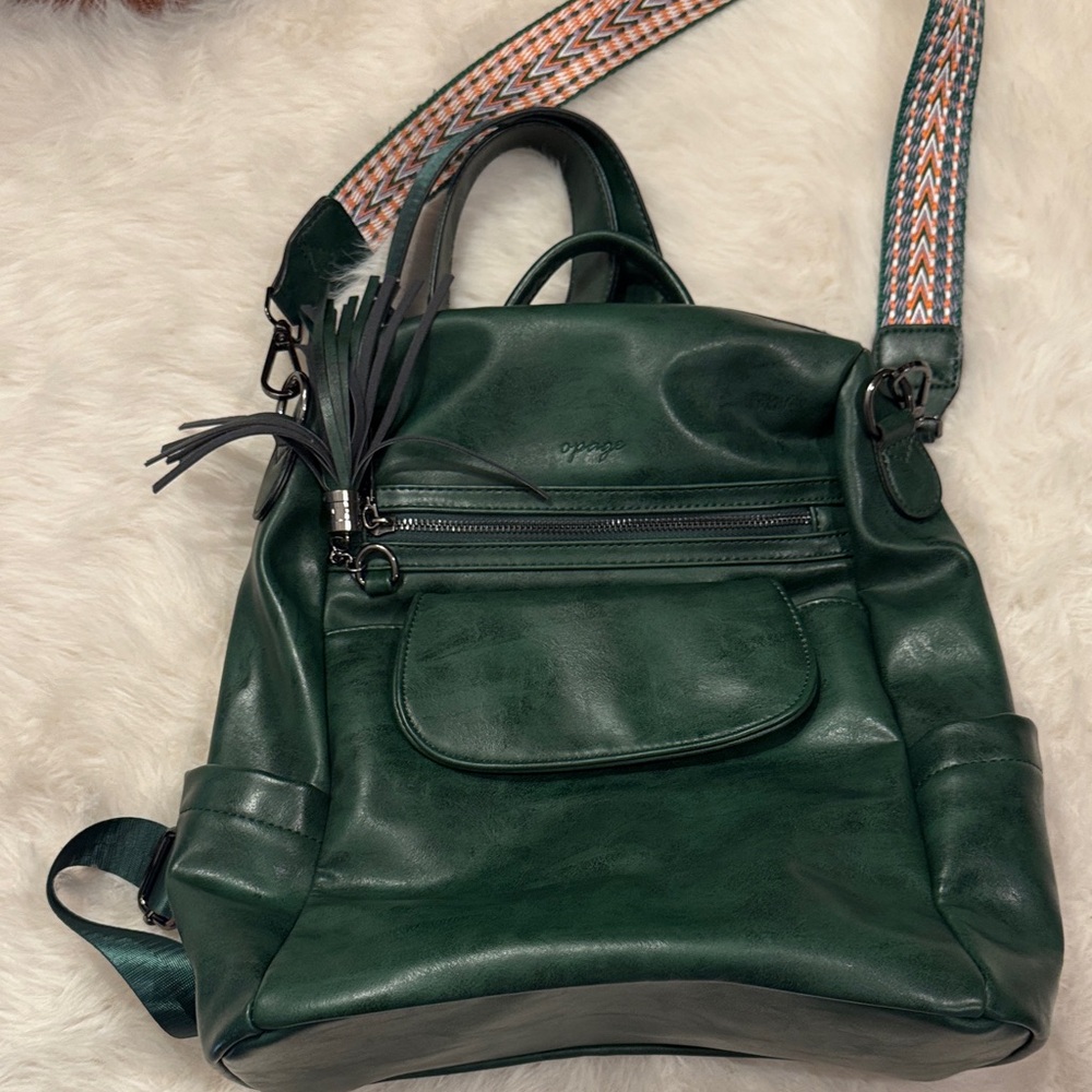 Opage Forest Green Backpack pre-owned.